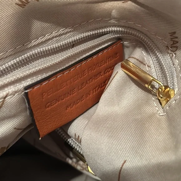 Pelletterie Fiorentina Leather Hobo Bag